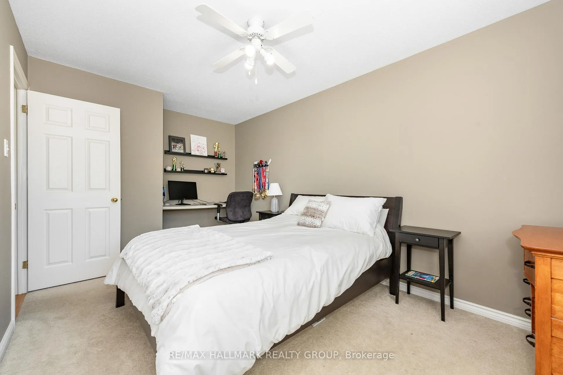 Photo 28 of 35 St Remy Drive, Ottawa, Barrhaven - Pheasant Run — HOMEH