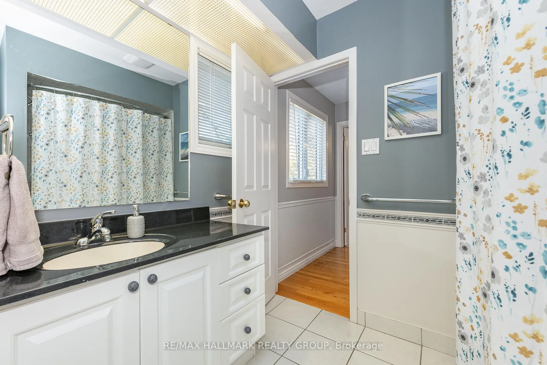 Photo 31 of 35 St Remy Drive, Ottawa, Barrhaven - Pheasant Run — HOMEH