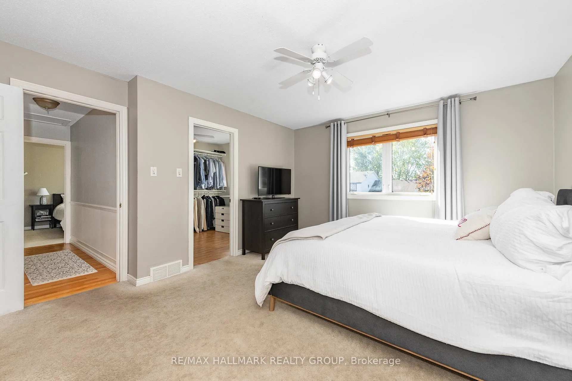 Photo 33 of 35 St Remy Drive, Ottawa, Barrhaven - Pheasant Run — HOMEH