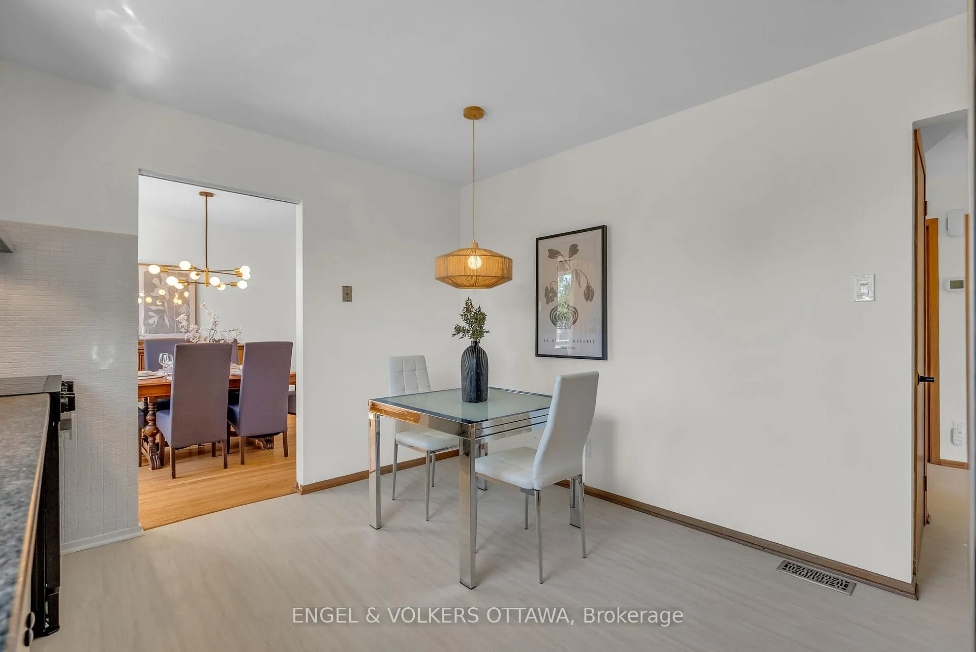 Photo 50 of 4 Oakhurst Crescent, Ottawa, Blackburn Hamlet — HOMEH