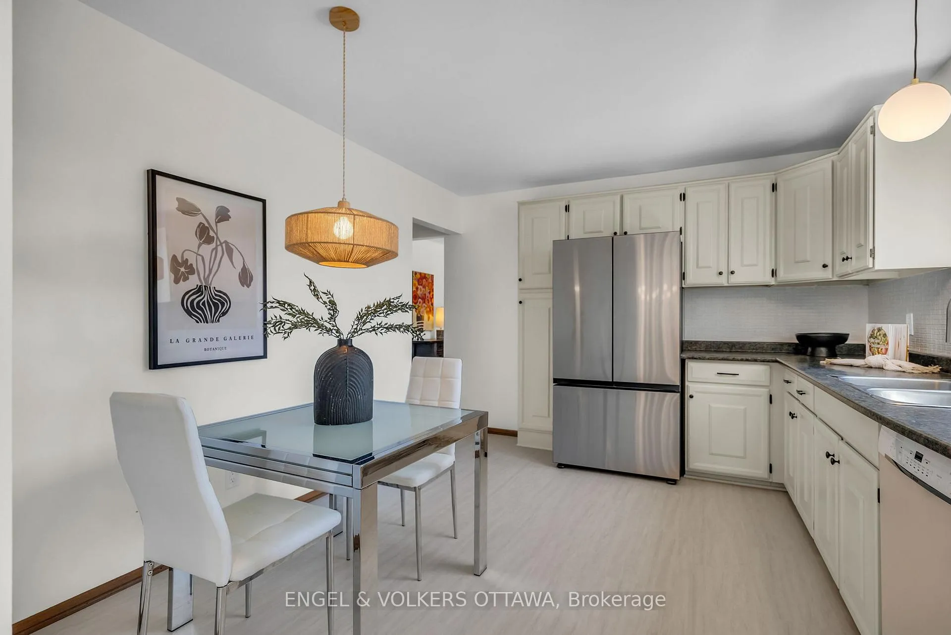 Photo 79 of 4 Oakhurst Crescent, Ottawa, Blackburn Hamlet — HOMEH