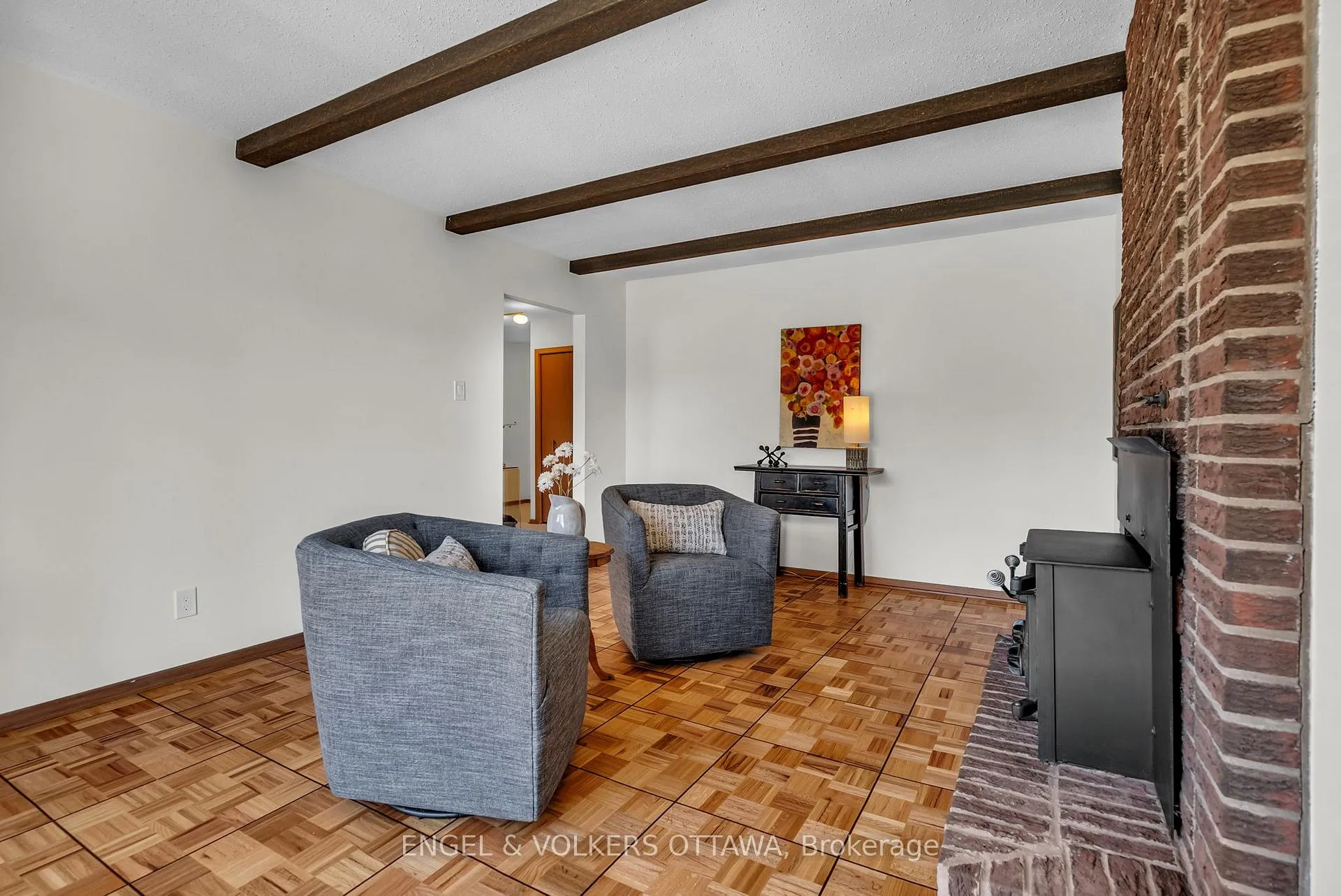 Photo 195 of 4 Oakhurst Crescent, Ottawa, Blackburn Hamlet — HOMEH