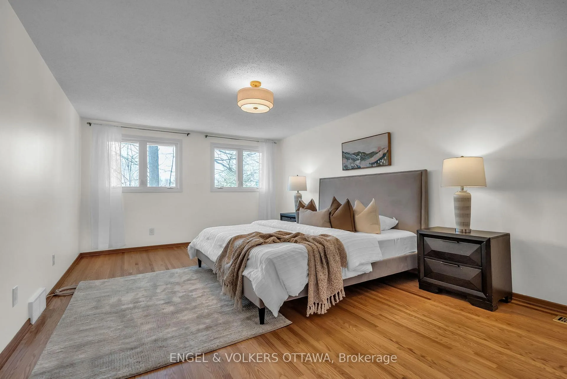 Photo 226 of 4 Oakhurst Crescent, Ottawa, Blackburn Hamlet — HOMEH