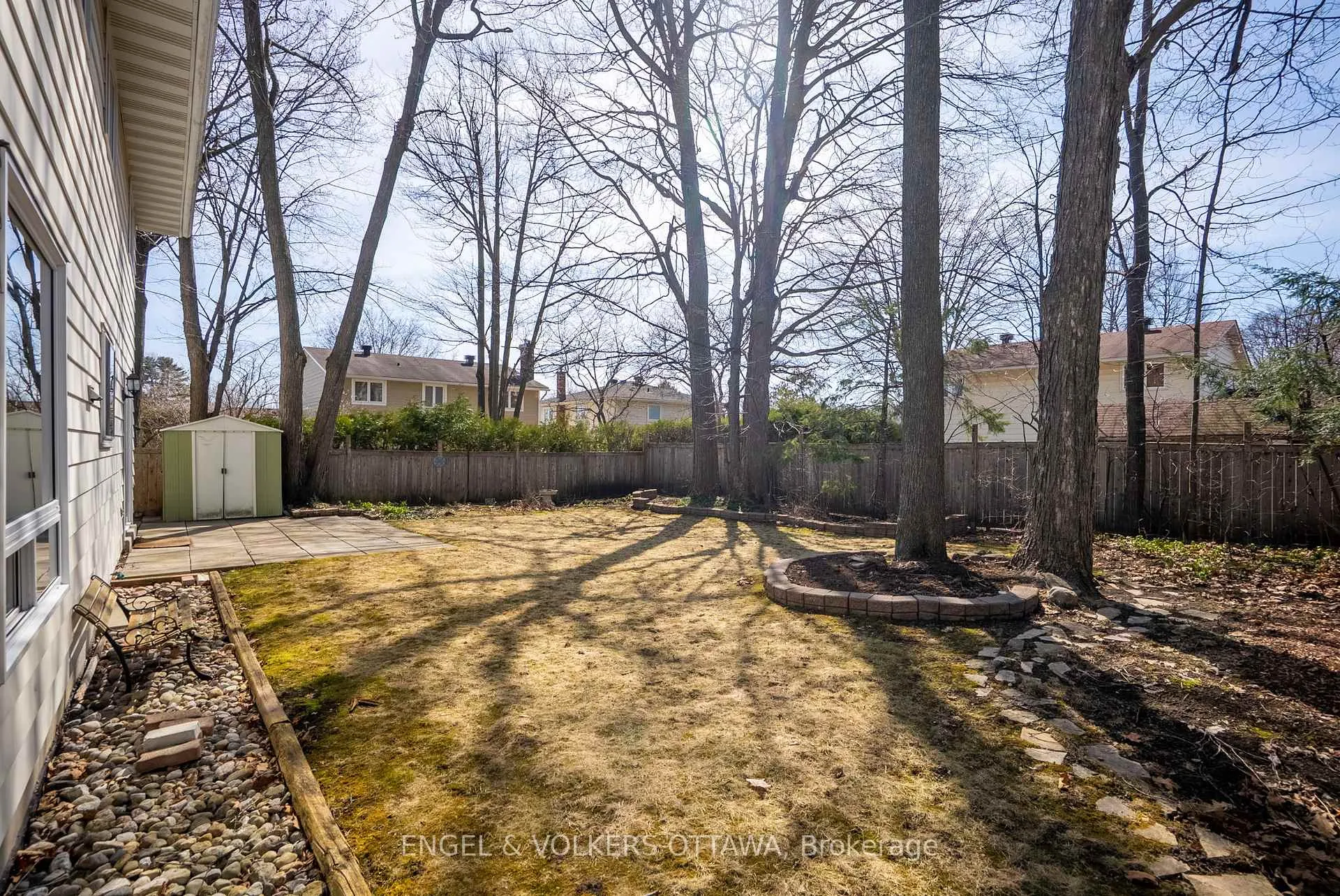 Photo 407 of 4 Oakhurst Crescent, Ottawa, Blackburn Hamlet — HOMEH