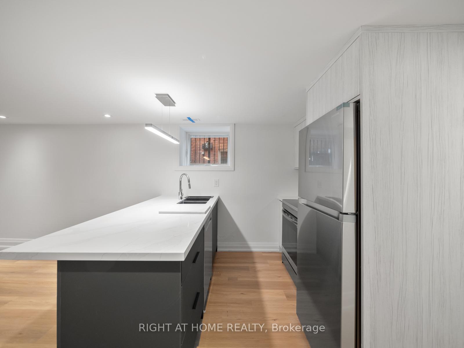 Photo 8 of Unit Bas, 94 Concord Avenue, Toronto, Palmerston-Little Italy — HOMEH