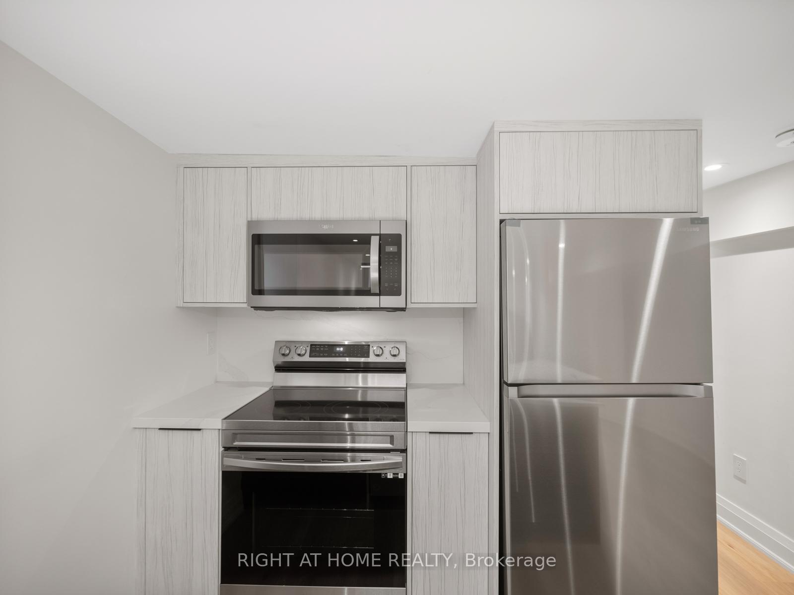 Photo 9 of Unit Bas, 94 Concord Avenue, Toronto, Palmerston-Little Italy — HOMEH