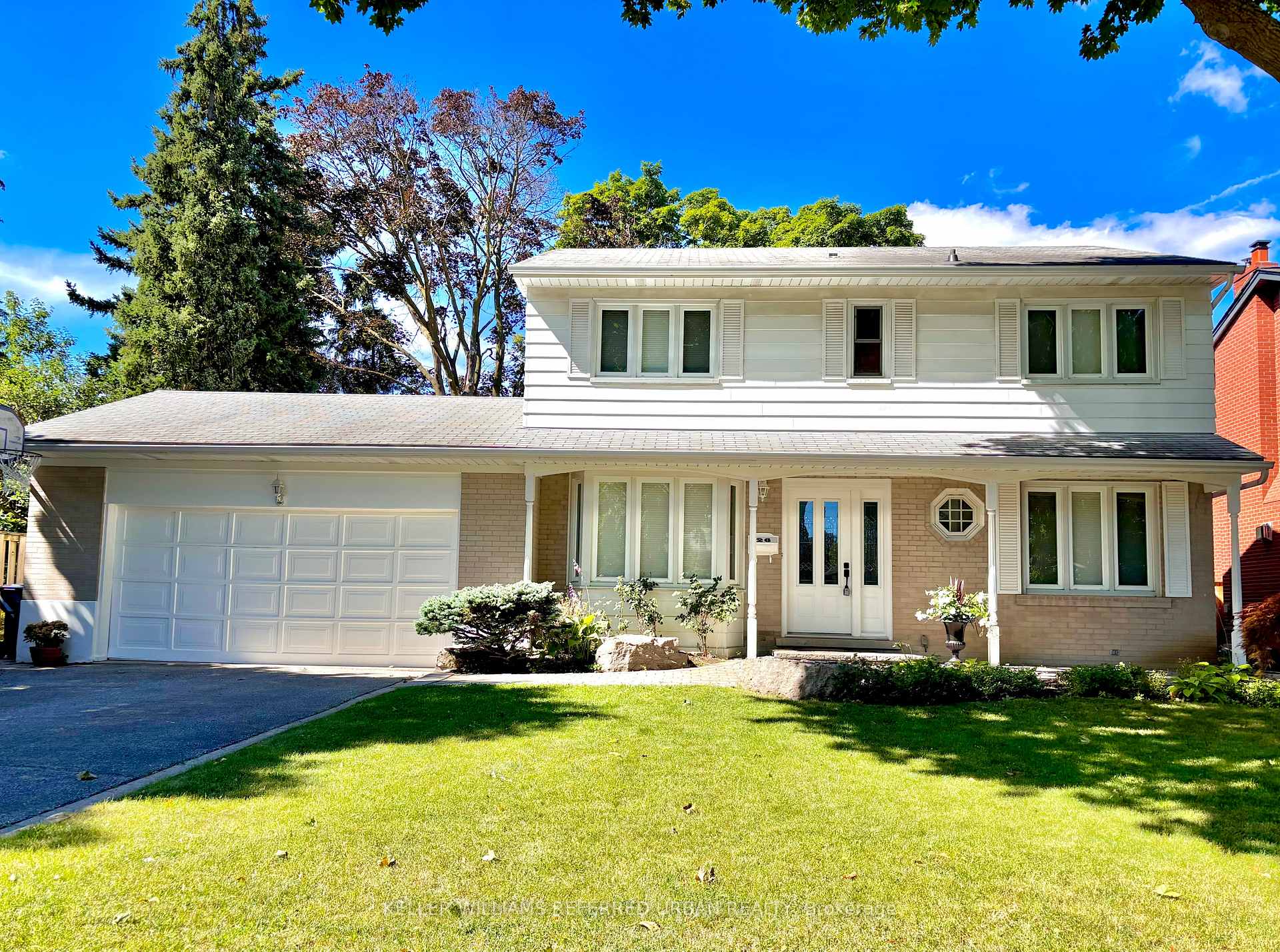 Photo 1 of 26 Foxmeadow Road, Etobicoke, Willowridge-Martingrove-Richview — HOMEH
