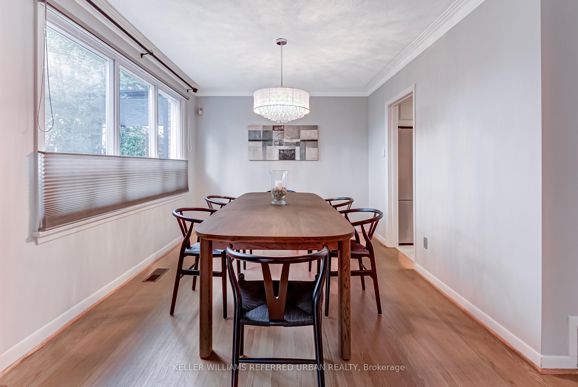 Photo 8 of 26 Foxmeadow Road, Etobicoke, Willowridge-Martingrove-Richview — HOMEH