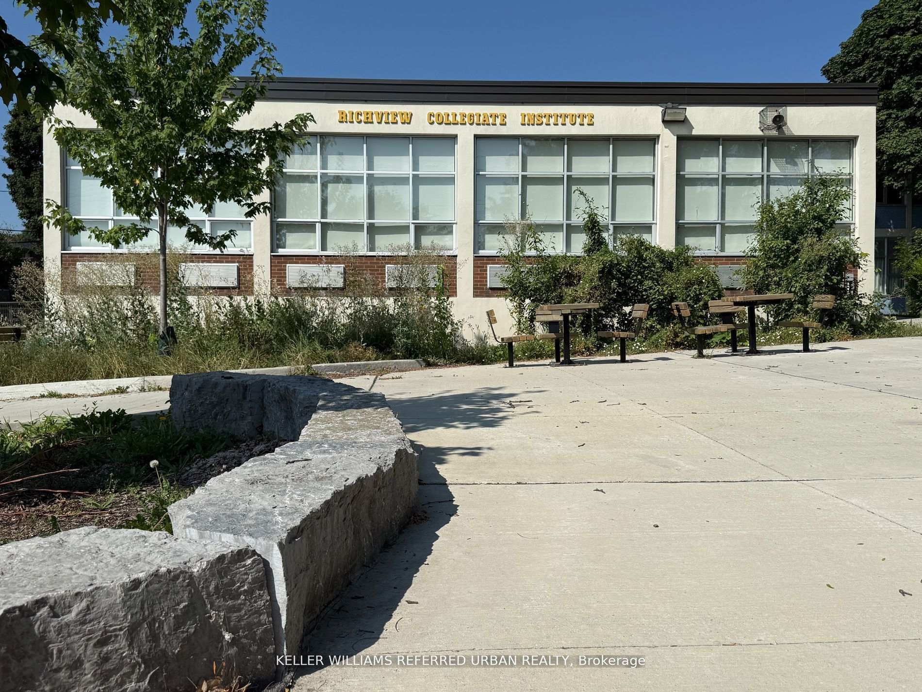 Photo 26 of 26 Foxmeadow Road, Etobicoke, Willowridge-Martingrove-Richview — HOMEH