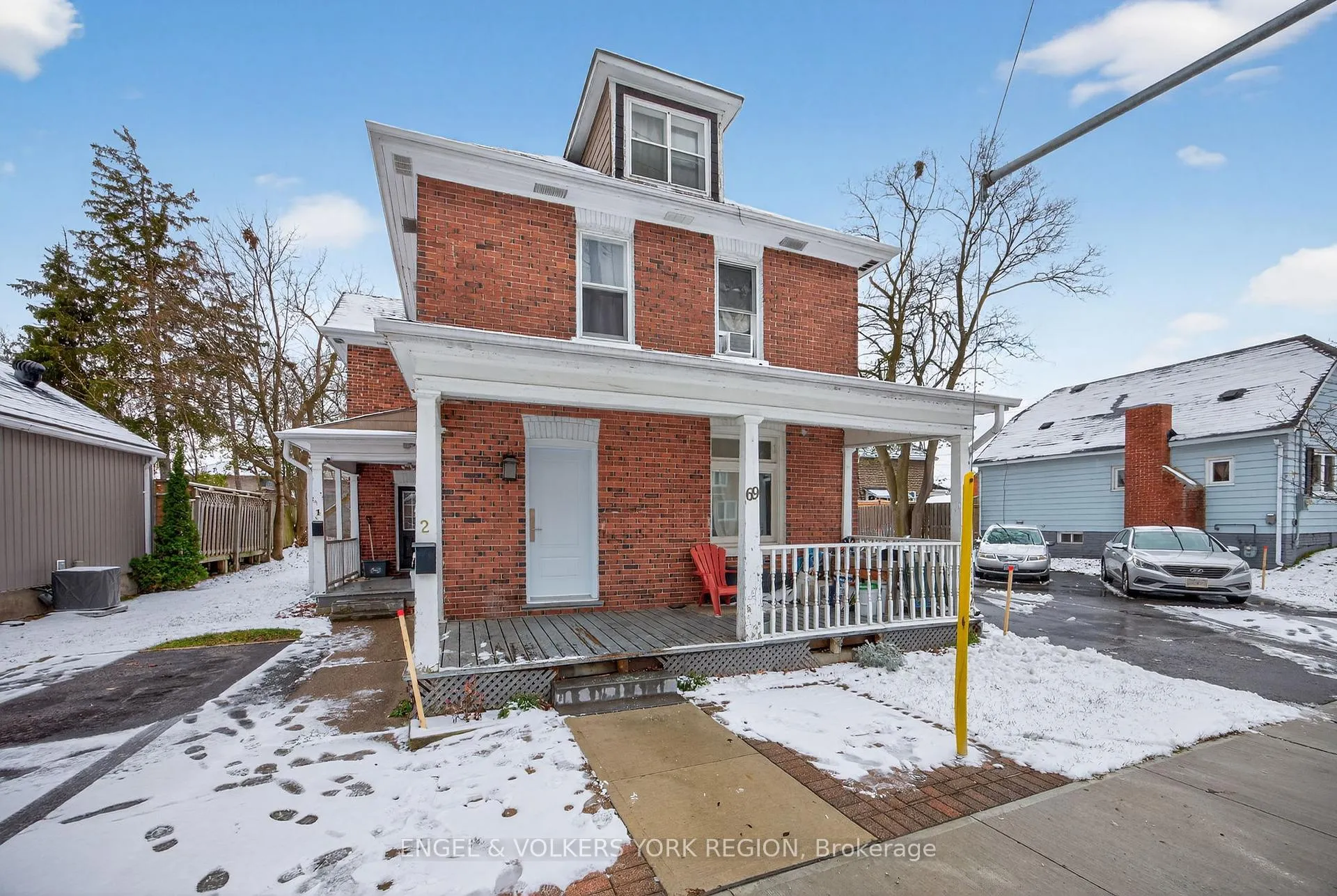 Photo 6 of 69 John Street, Barrie, Lakeshore — HOMEH