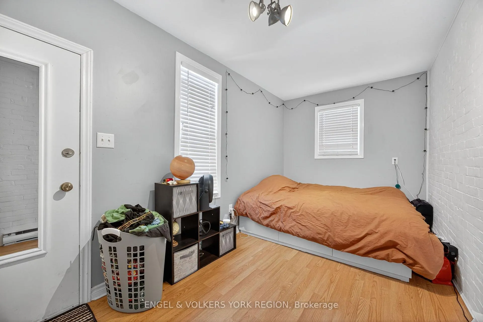 Photo 12 of 69 John Street, Barrie, Lakeshore — HOMEH