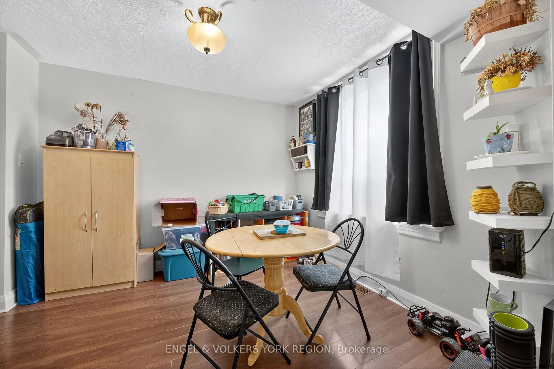 Photo 16 of 69 John Street, Barrie, Lakeshore — HOMEH