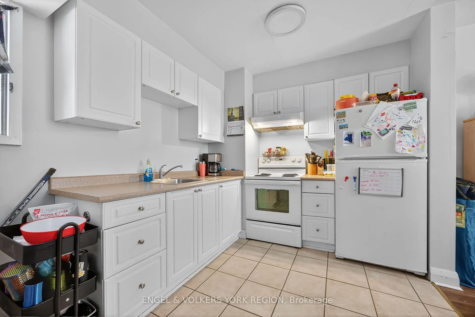 Photo 19 of 69 John Street, Barrie, Lakeshore — HOMEH