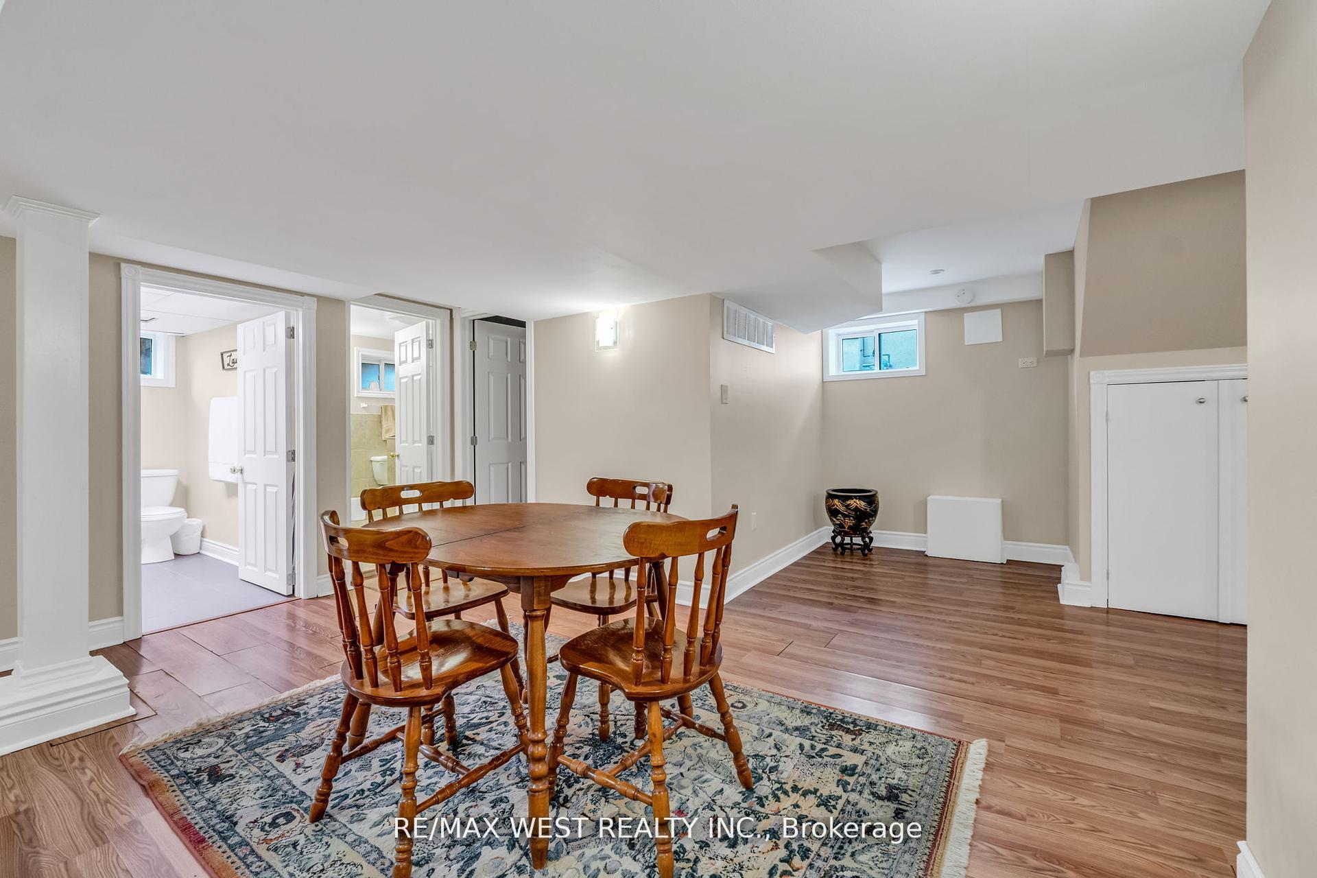 Photo 30 of 15 Breadner Drive, Etobicoke, Willowridge-Martingrove-Richview — HOMEH