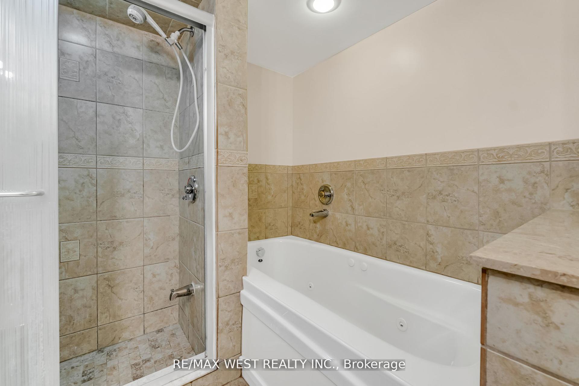 Photo 38 of 15 Breadner Drive, Etobicoke, Willowridge-Martingrove-Richview — HOMEH