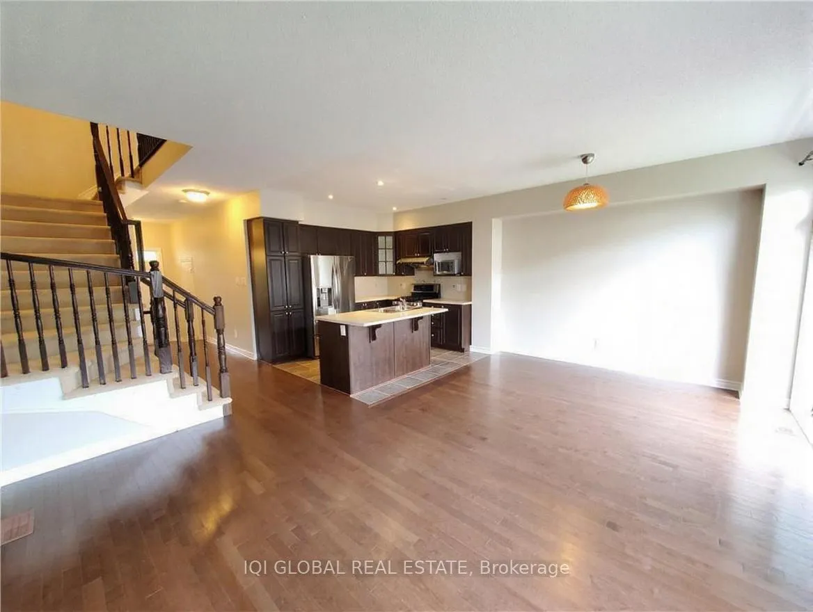 Photo 11 of 211 Jersey Tea Circle, Ottawa, Riverside South/Gloucester Glen — HOMEH