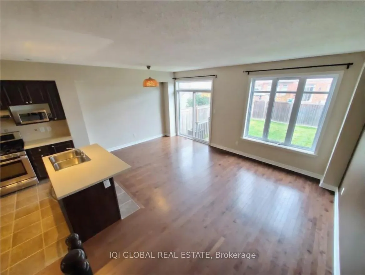 Photo 12 of 211 Jersey Tea Circle, Ottawa, Riverside South/Gloucester Glen — HOMEH