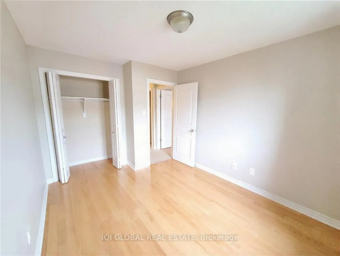 Photo 17 of 211 Jersey Tea Circle, Ottawa, Riverside South/Gloucester Glen — HOMEH