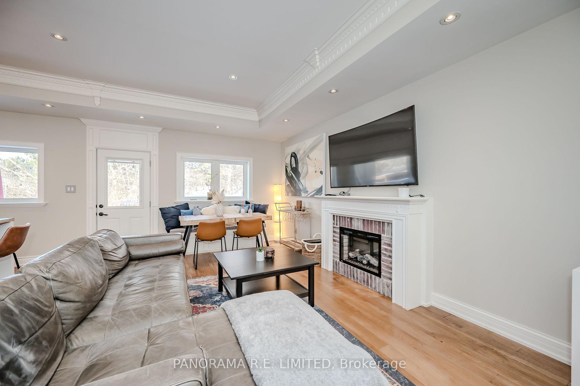 Photo 7 of Unit Main, 12 Arkley Crescent, Etobicoke, Willowridge-Martingrove-Richview — HOMEH