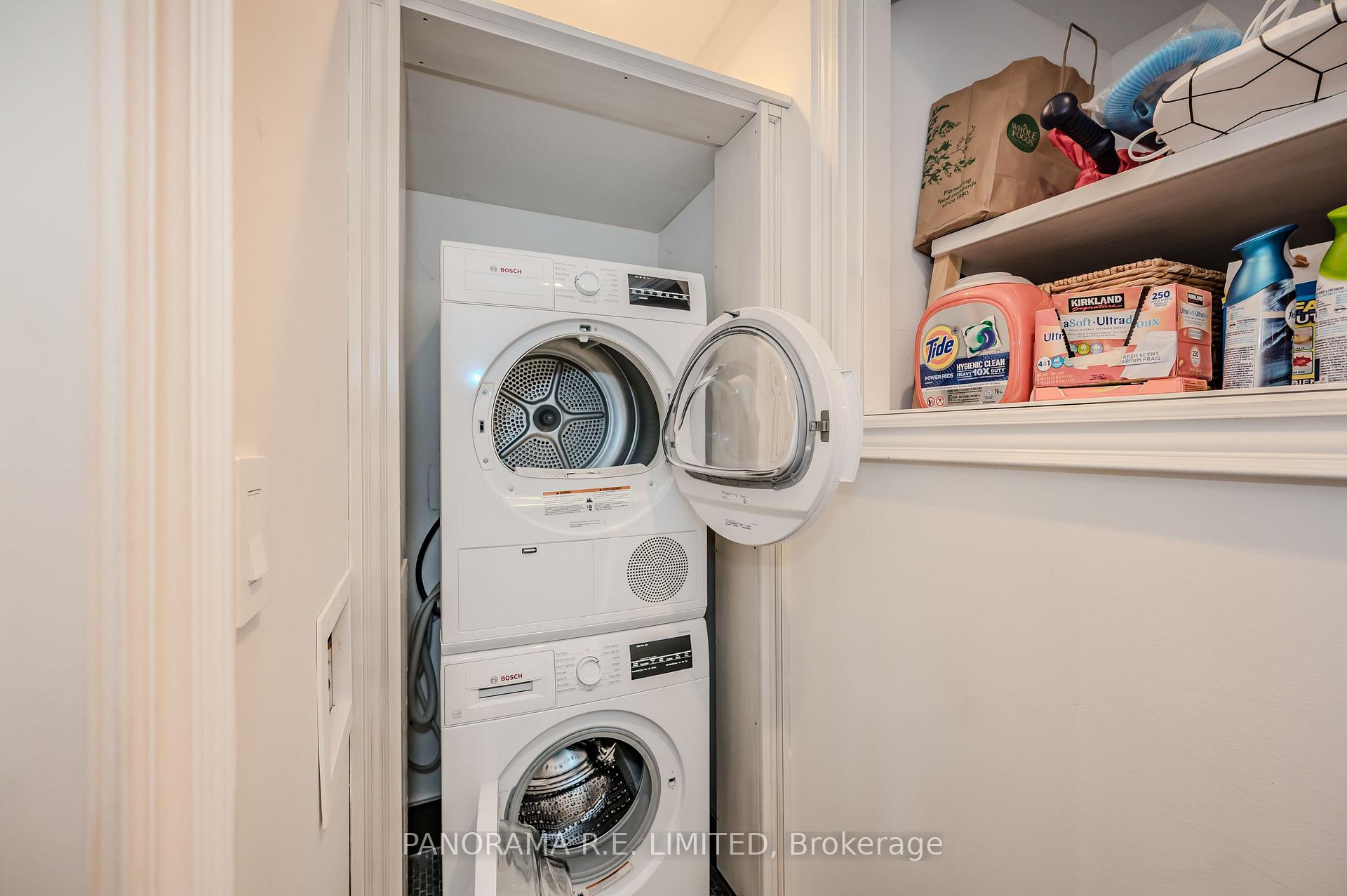 Photo 5 of Unit Main, 12 Arkley Crescent, Etobicoke, Willowridge-Martingrove-Richview — HOMEH