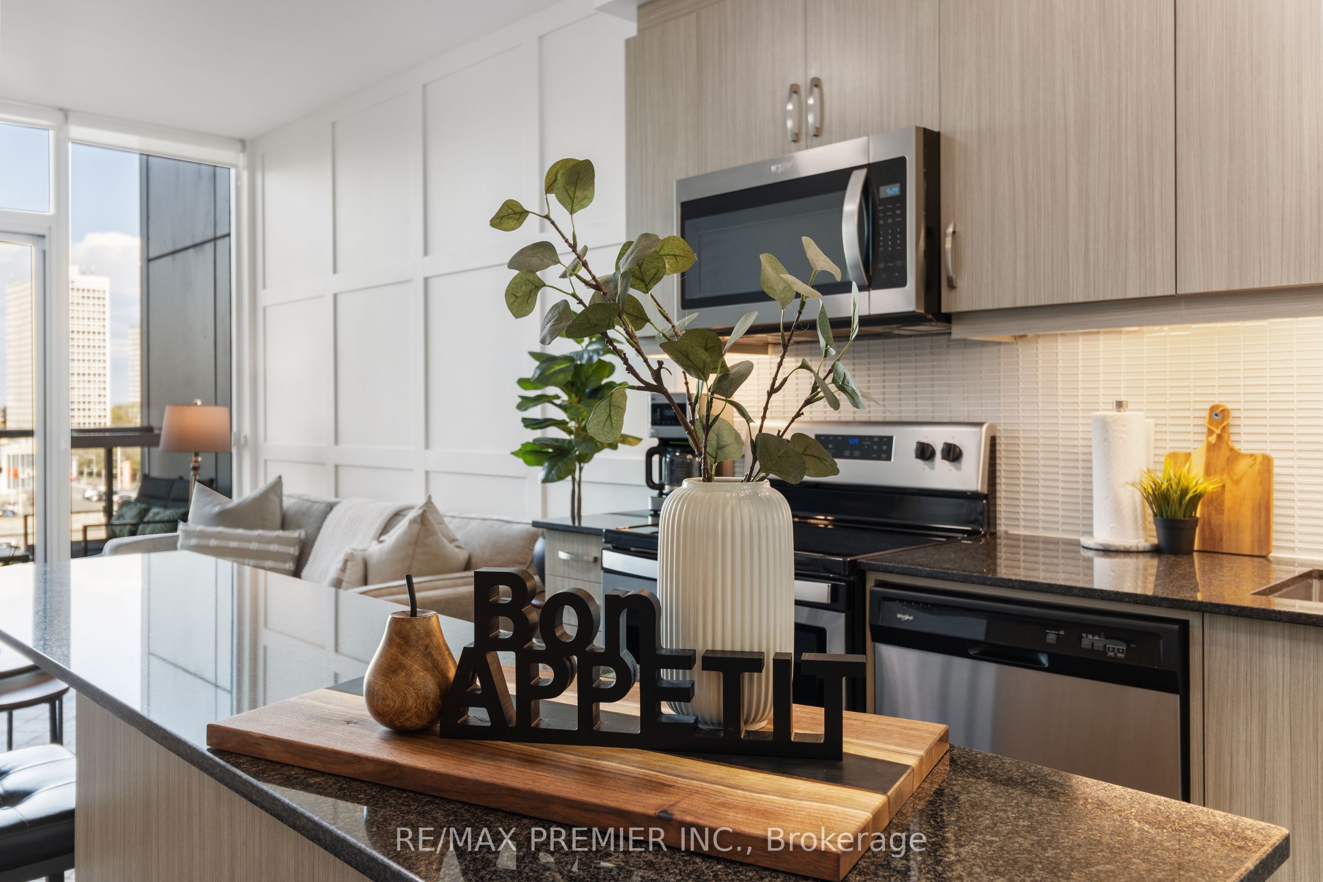 Photo 46 of Unit 404, 1486 Bathurst Street, Toronto, Humewood-Cedarvale — HOMEH