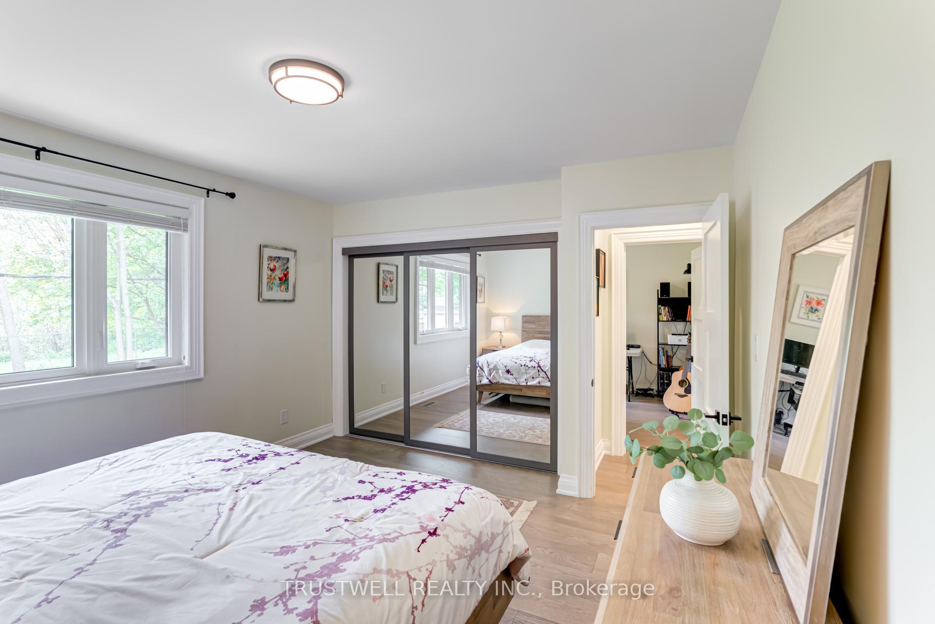 Photo 2 of 101 Wincott Drive, Etobicoke, Kingsview Village-The Westway — HOMEH