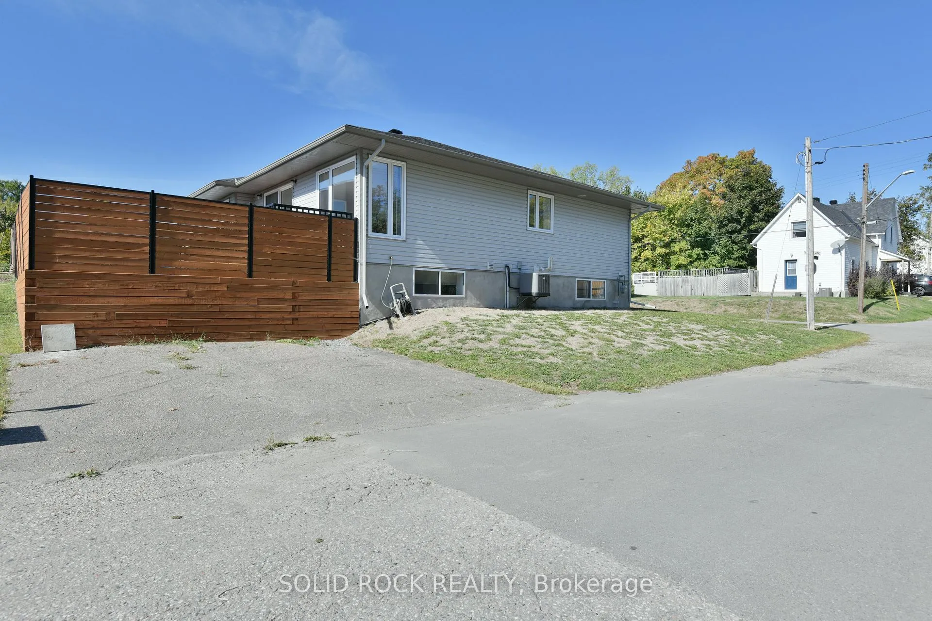 Photo 432 of 47 Mill Lane, Arnprior — HOMEH