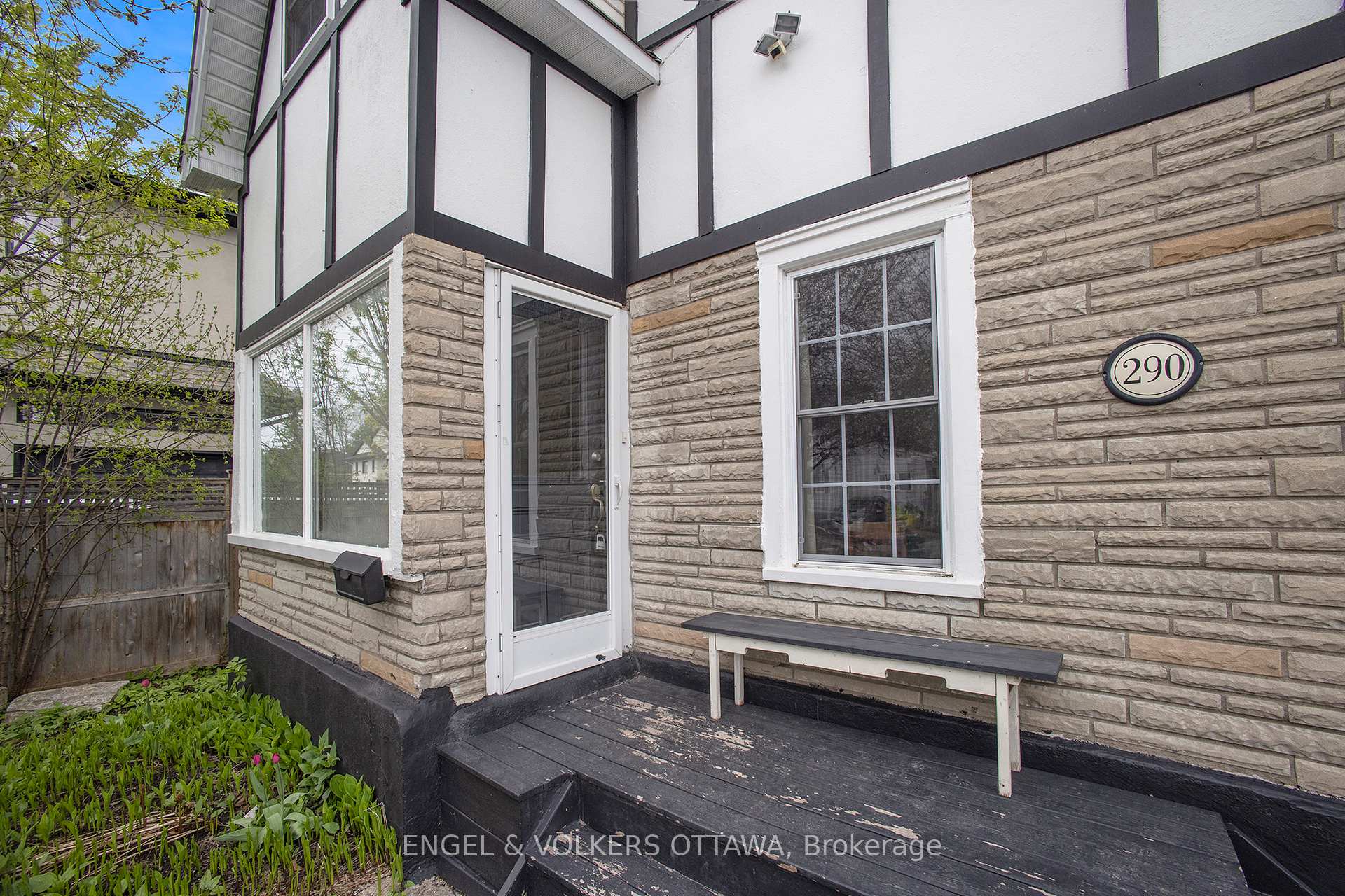 Photo 2 of 290 Carleton Avenue, Ottawa, Ottawa West — HOMEH