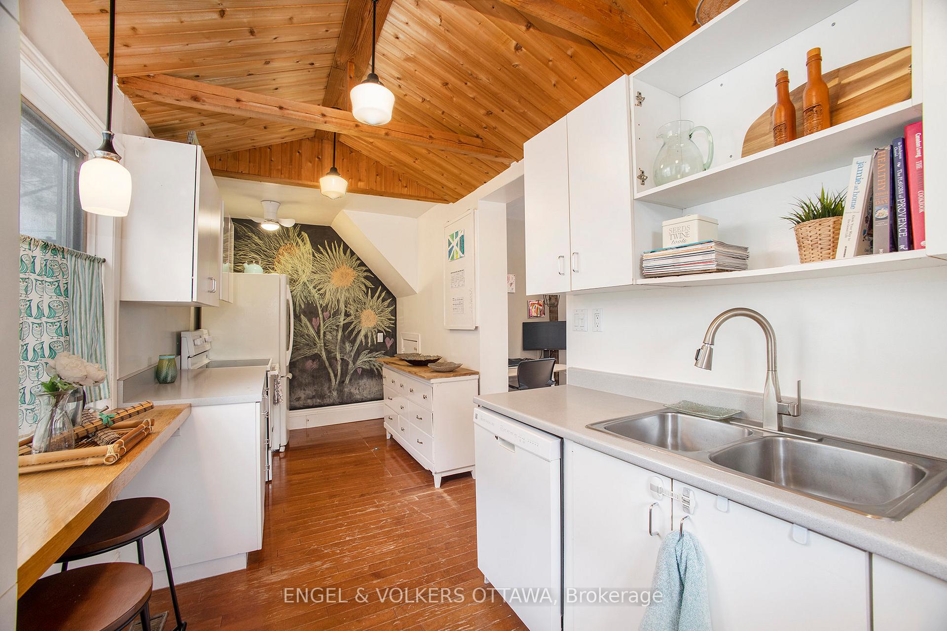 Photo 15 of 290 Carleton Avenue, Ottawa, Ottawa West — HOMEH