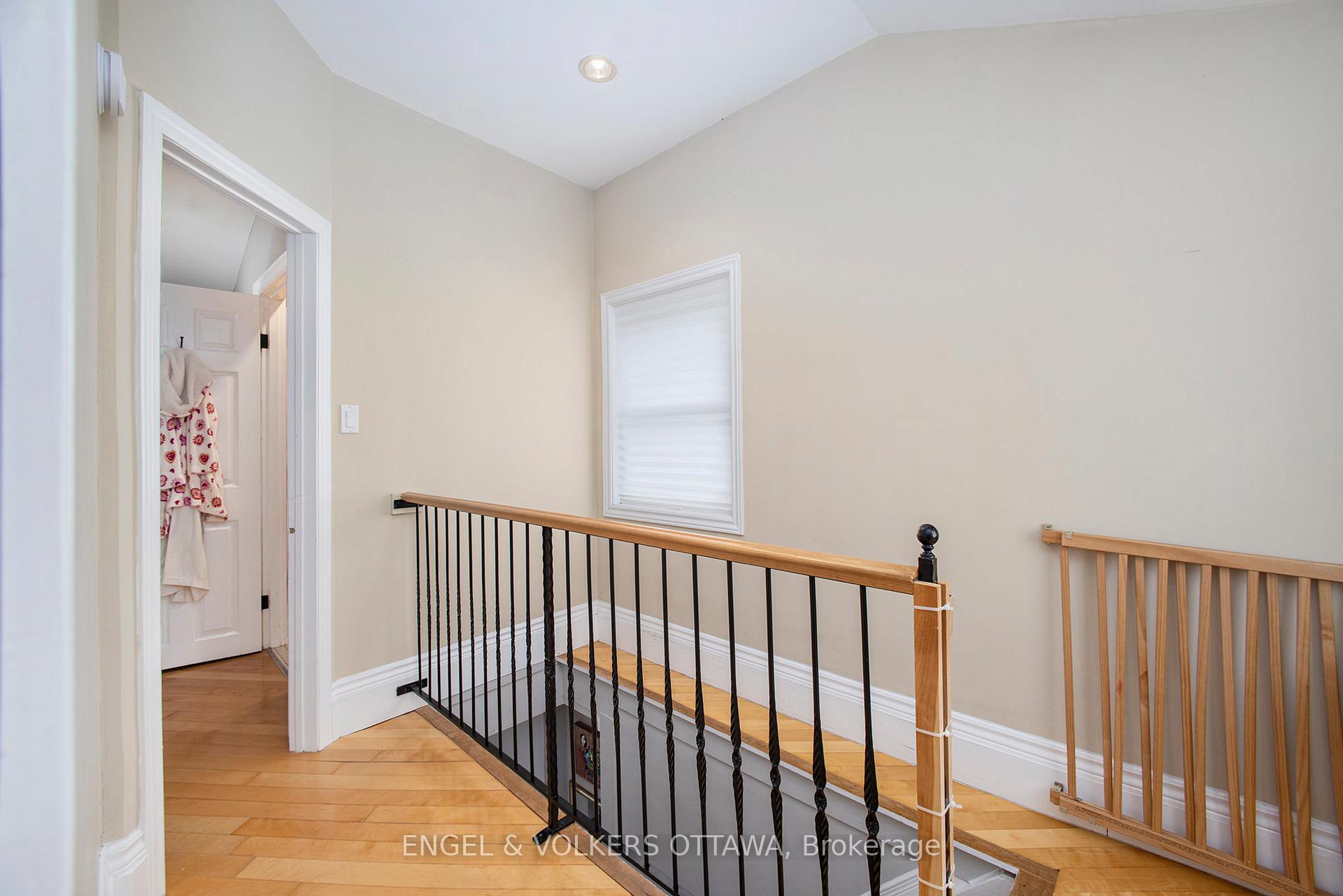 Photo 20 of 290 Carleton Avenue, Ottawa, Ottawa West — HOMEH