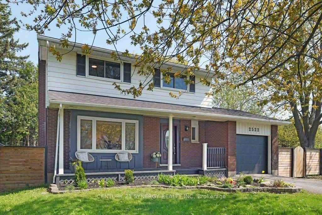 Photo 2 of 2522 Needham Crescent, Ottawa, Brookfield Gardens — HOMEH