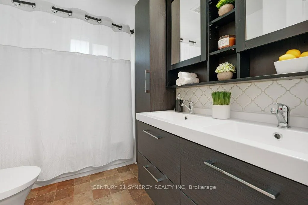 Photo 289 of 2522 Needham Crescent, Ottawa, Brookfield Gardens — HOMEH