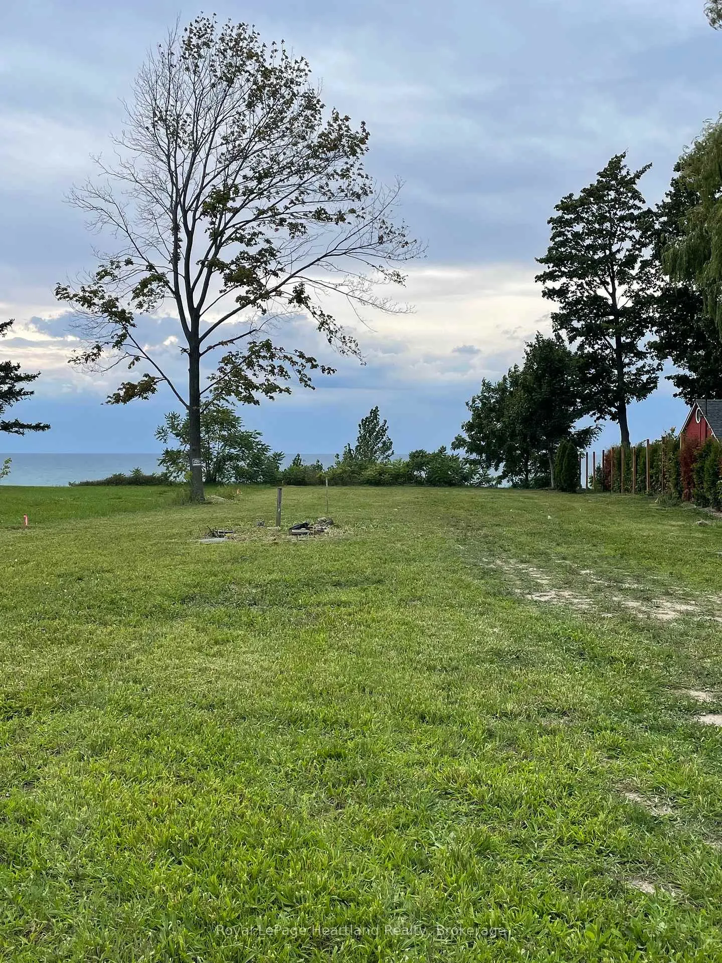 Photo 121 of 77775 Norma Street, Bluewater, Bayfield — HOMEH
