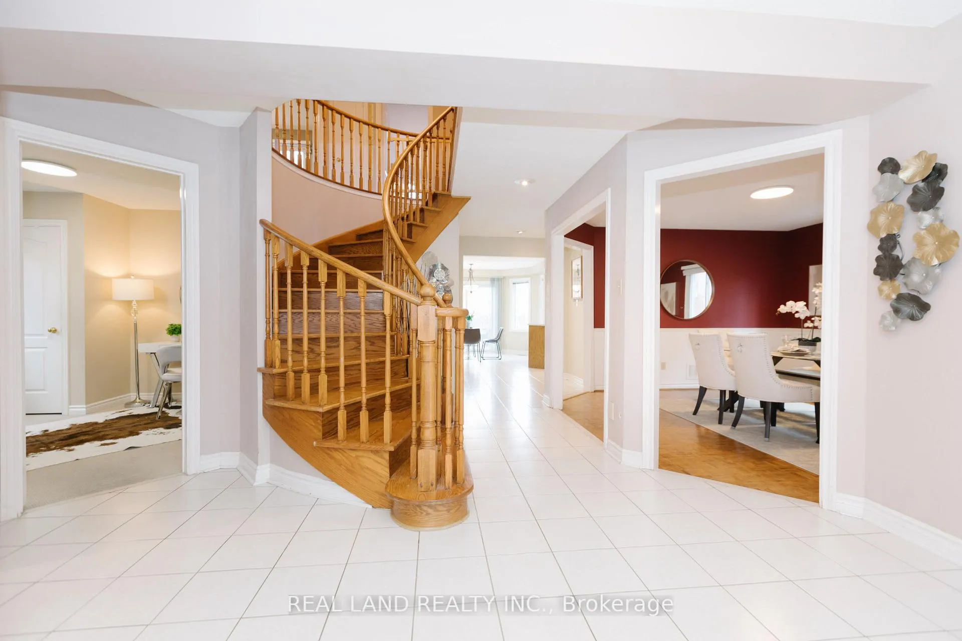 Photo 37 of 6 Mcgee Crescent, Aurora, Aurora Highlands — HOMEH