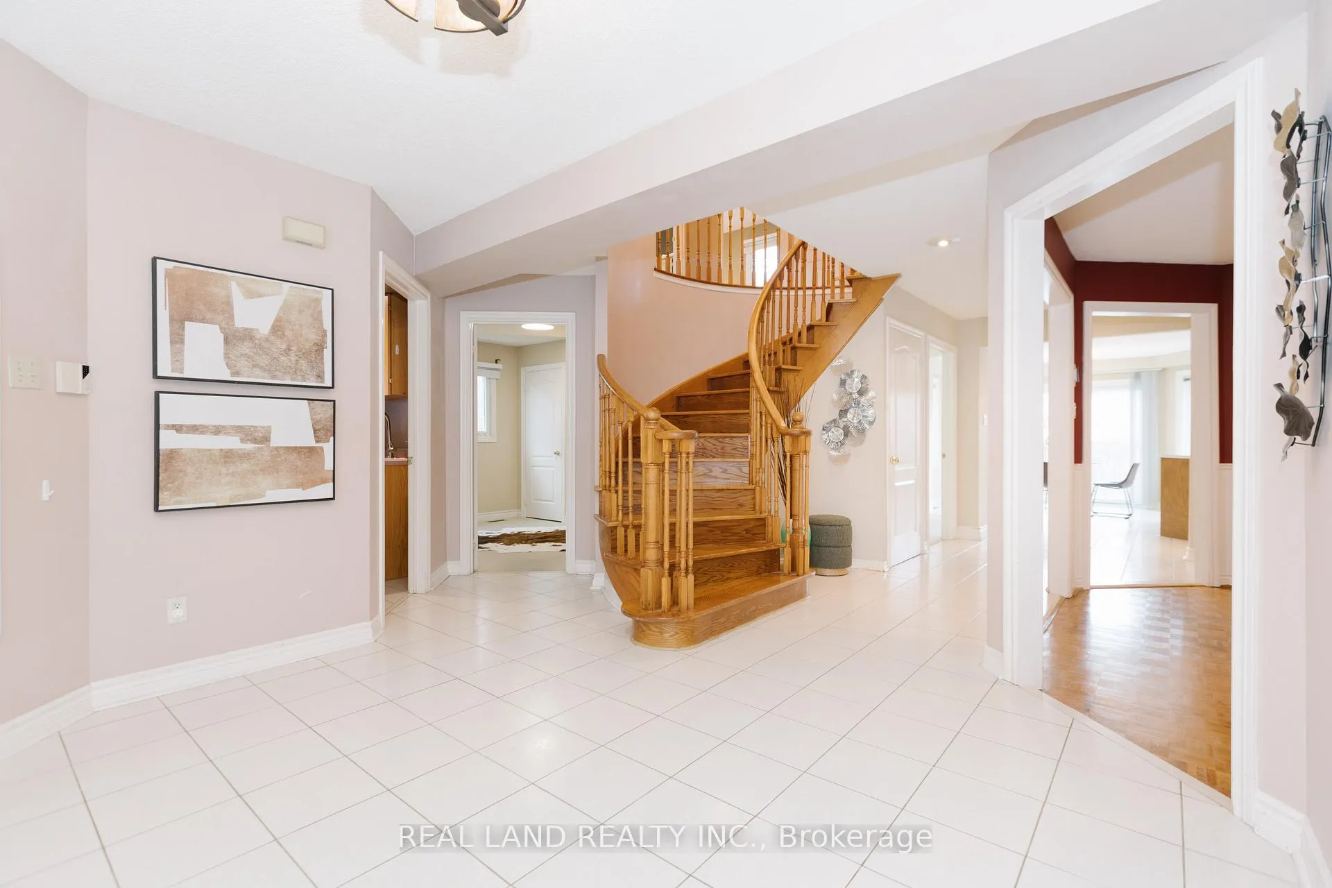 Photo 35 of 6 Mcgee Crescent, Aurora, Aurora Highlands — HOMEH