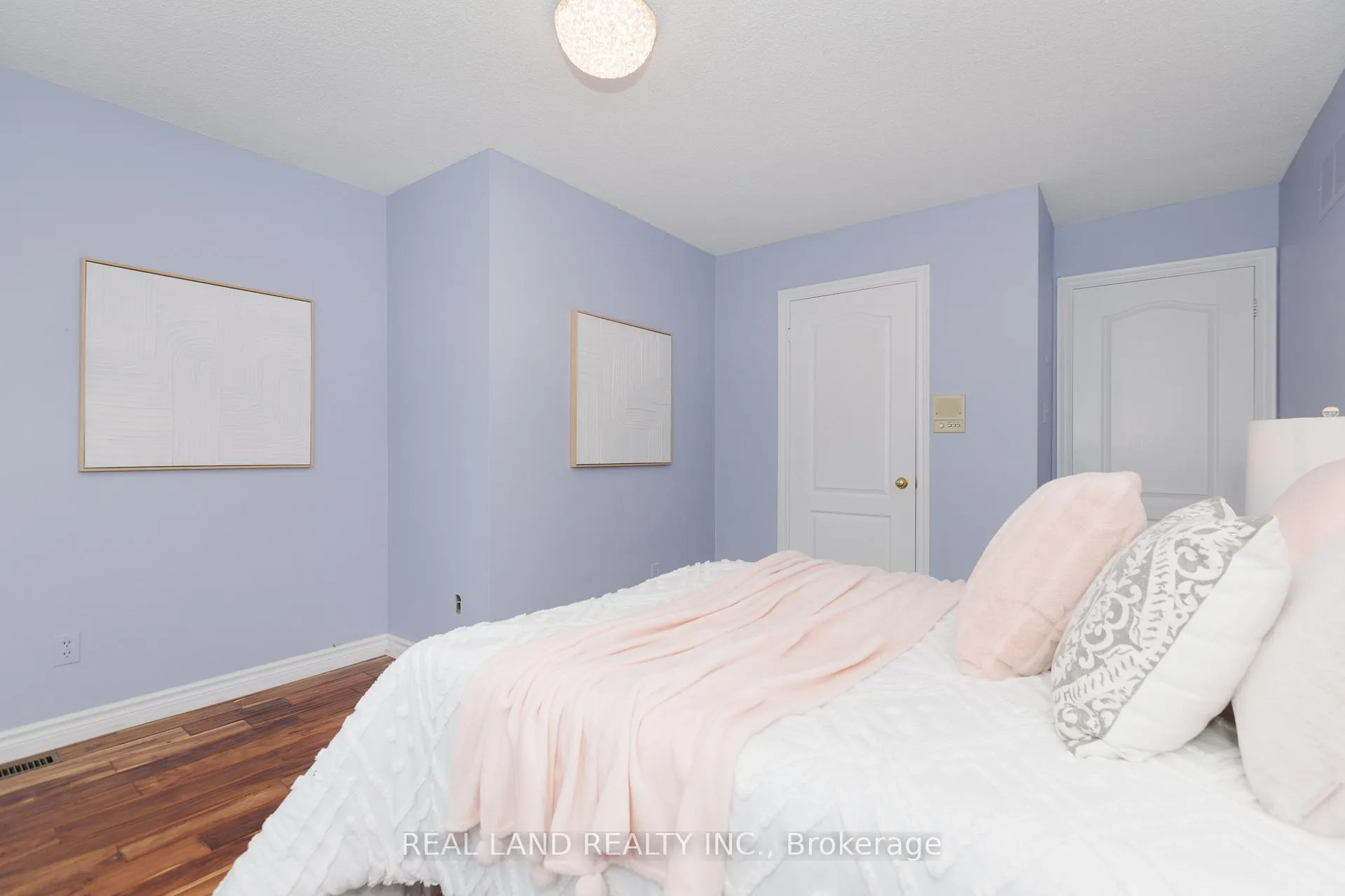 Photo 481 of 6 Mcgee Crescent, Aurora, Aurora Highlands — HOMEH