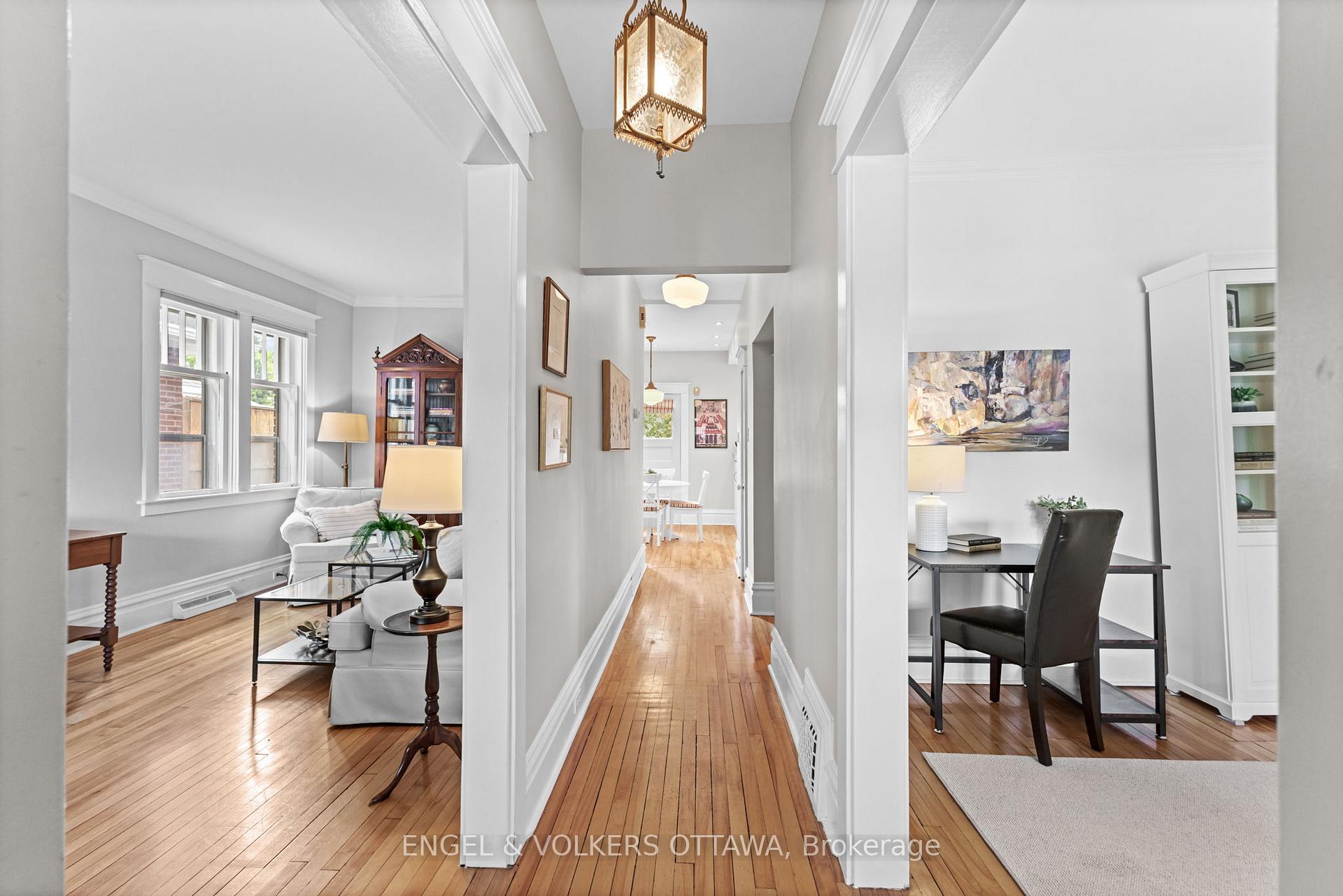 Photo 4 of 70 Caroline Avenue, Ottawa, Ottawa West — HOMEH