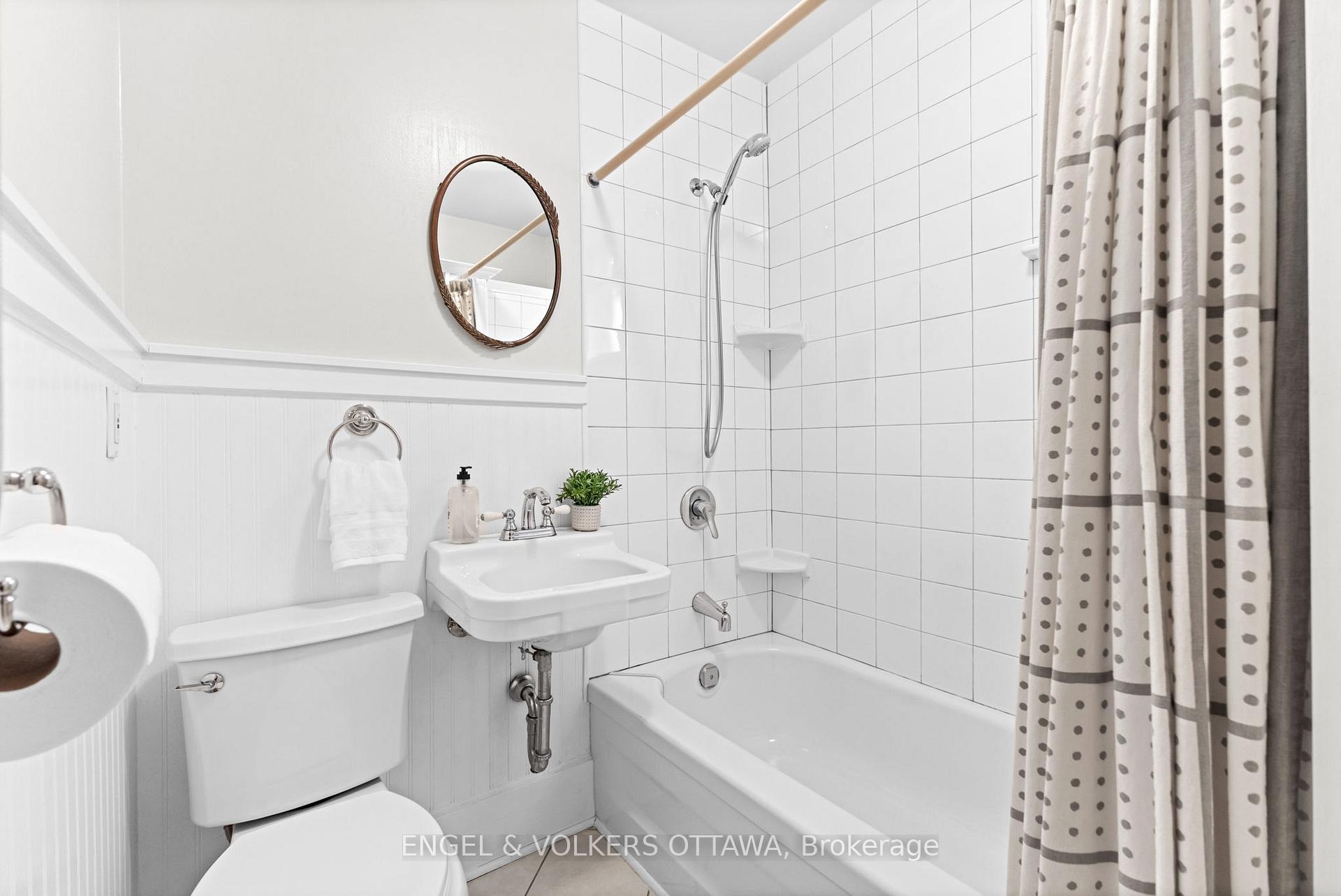 Photo 16 of 70 Caroline Avenue, Ottawa, Ottawa West — HOMEH