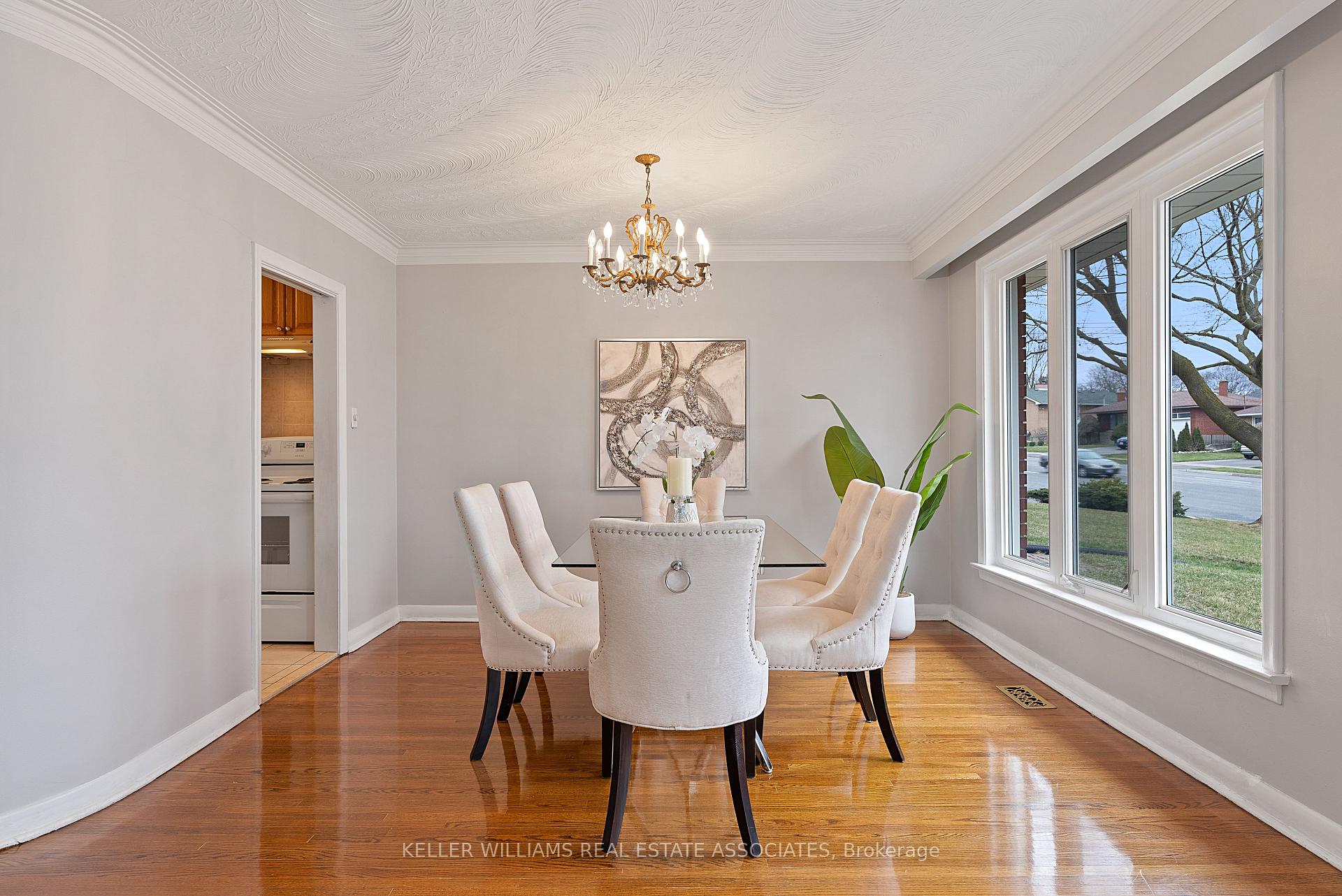 Photo 12 of 100 The Westway, Etobicoke, Kingsview Village-The Westway — HOMEH
