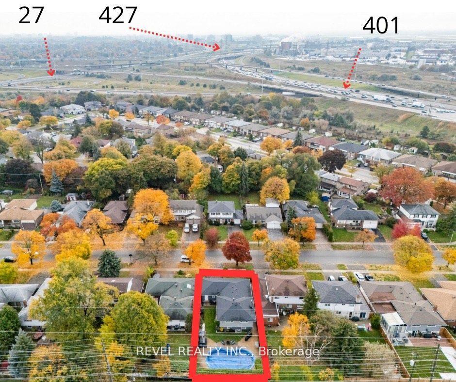 Photo 3 of 93 Willowridge Road, Etobicoke, Willowridge-Martingrove-Richview — HOMEH