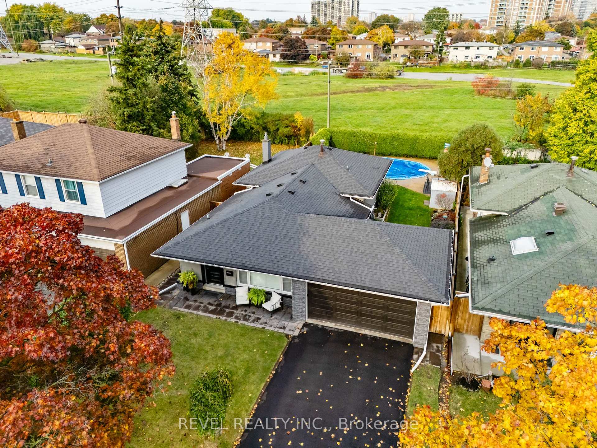Photo 4 of 93 Willowridge Road, Etobicoke, Willowridge-Martingrove-Richview — HOMEH