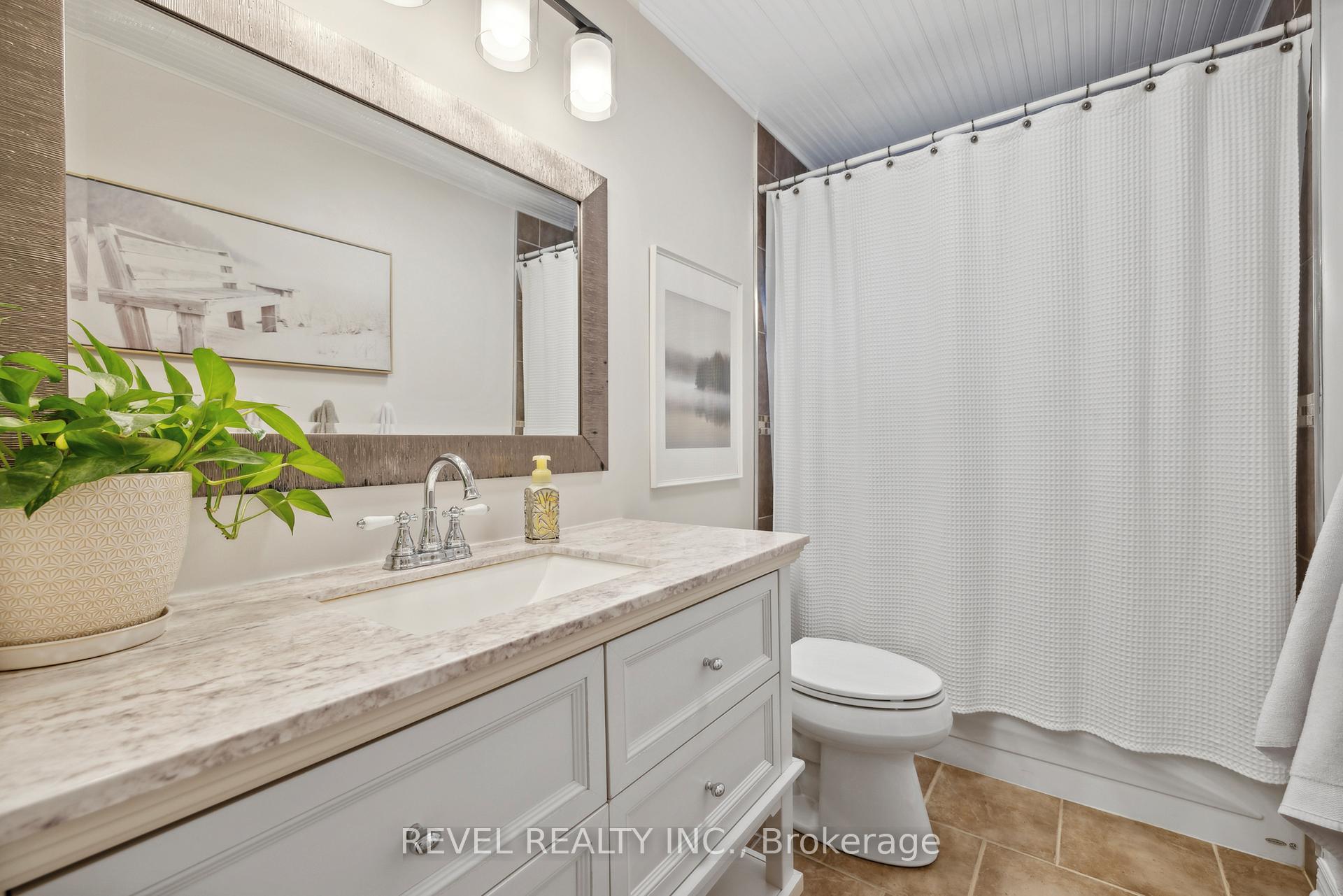 Photo 13 of 93 Willowridge Road, Etobicoke, Willowridge-Martingrove-Richview — HOMEH