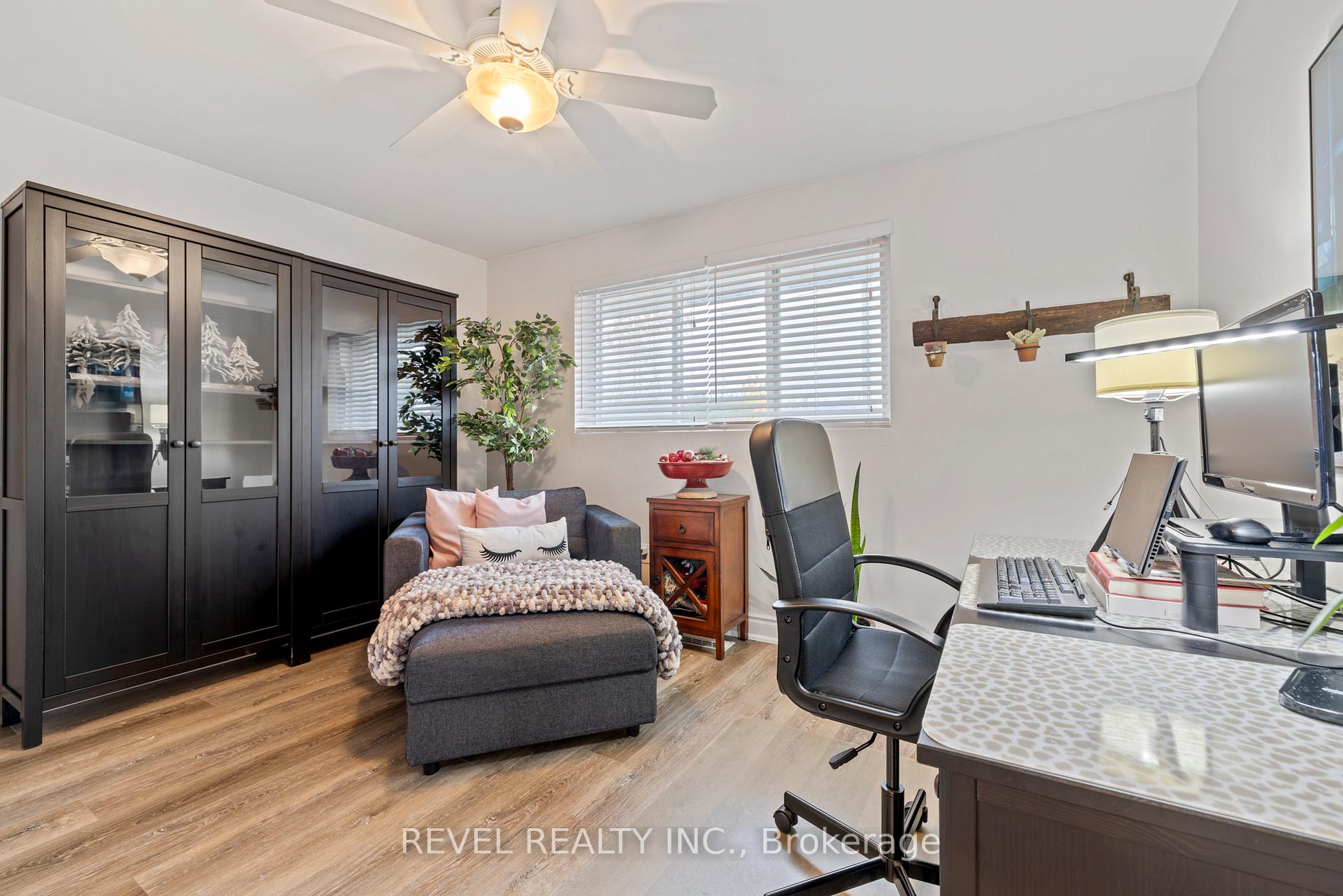 Photo 18 of 93 Willowridge Road, Etobicoke, Willowridge-Martingrove-Richview — HOMEH