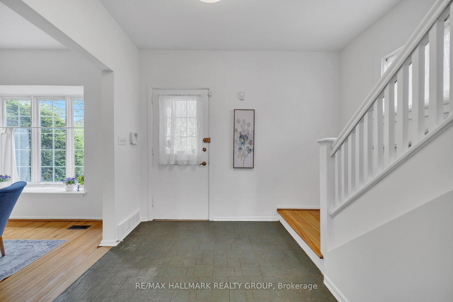 Photo 2 of 47 Java Street, Ottawa, Ottawa West — HOMEH