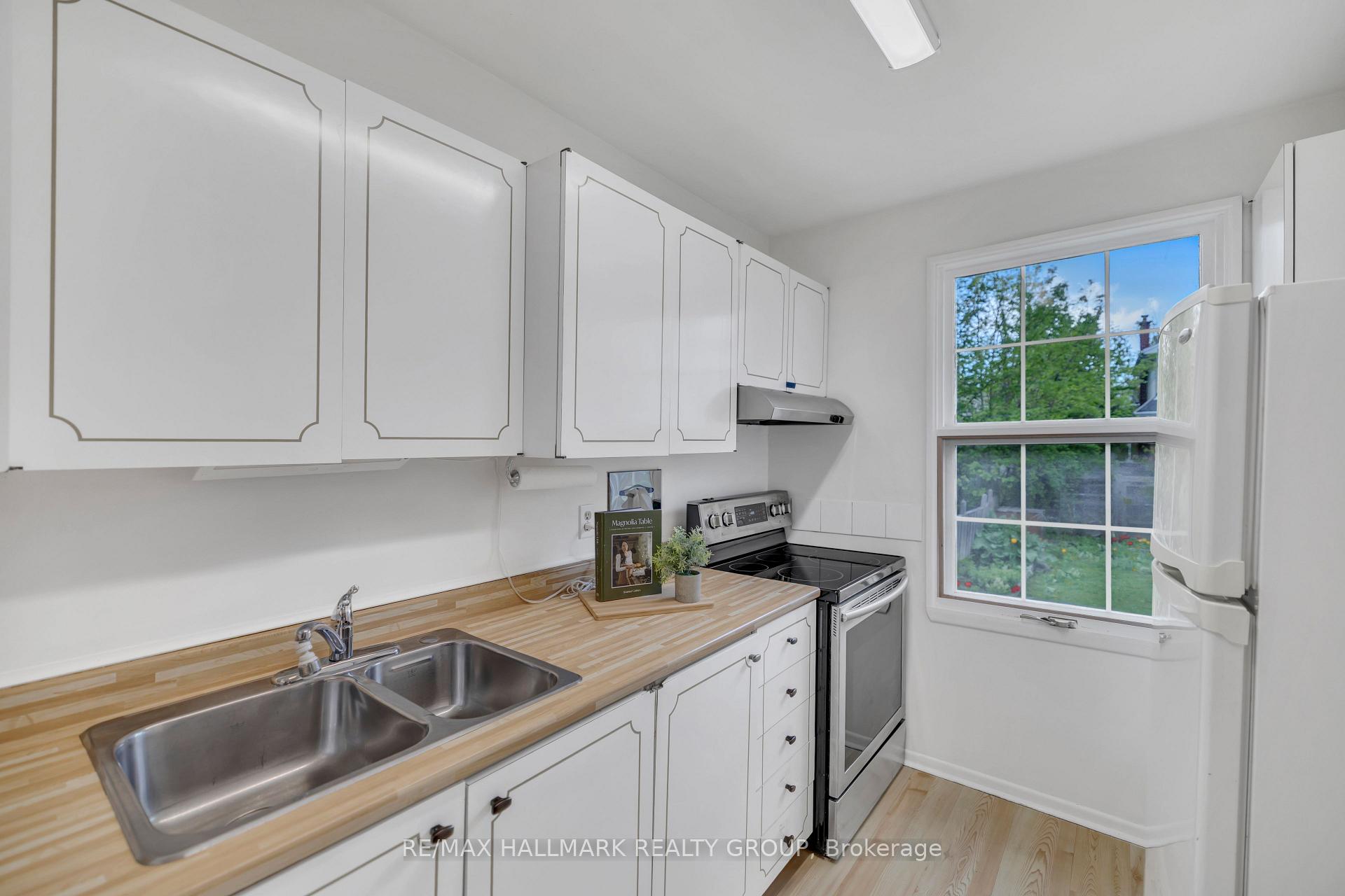 Photo 8 of 47 Java Street, Ottawa, Ottawa West — HOMEH