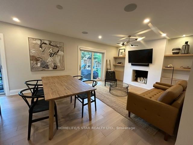 Photo 8 of 7 Kingsborough Crescent, Etobicoke, Willowridge-Martingrove-Richview — HOMEH