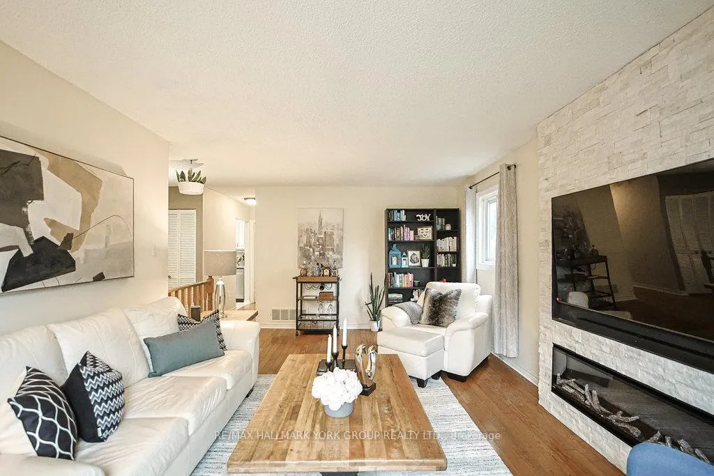 Photo 58 of 916 Finley Avenue, Ajax, South West — HOMEH