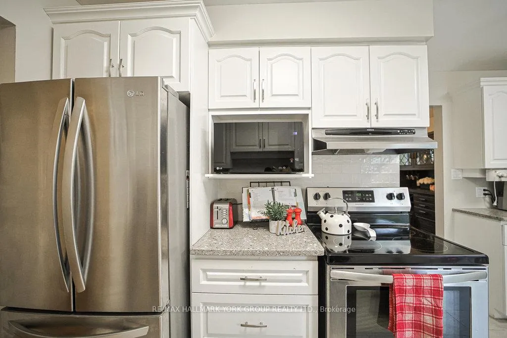 Photo 100 of 916 Finley Avenue, Ajax, South West — HOMEH
