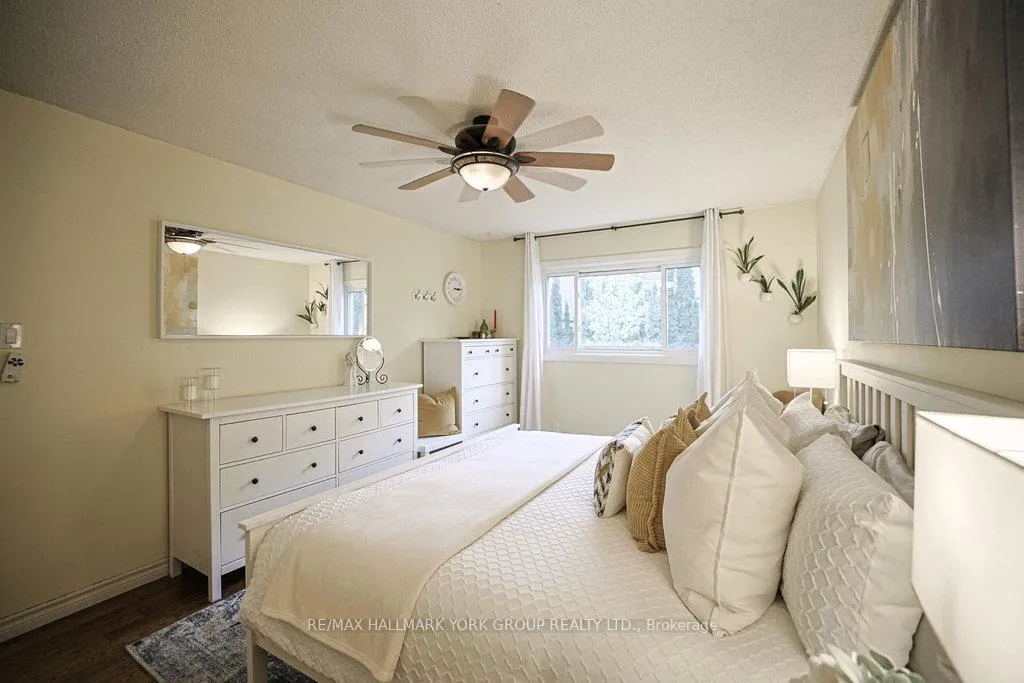 Photo 156 of 916 Finley Avenue, Ajax, South West — HOMEH