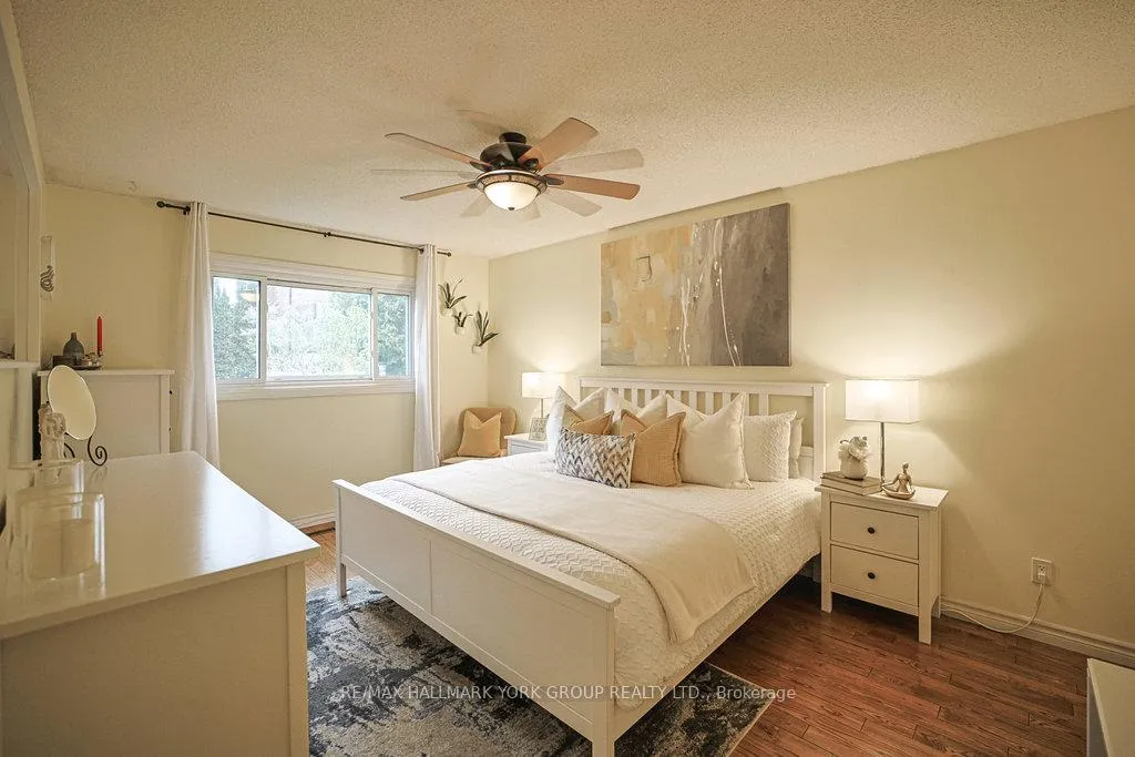 Photo 157 of 916 Finley Avenue, Ajax, South West — HOMEH